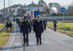 La marcia in direzione del centro abitato della frazione Ceretto